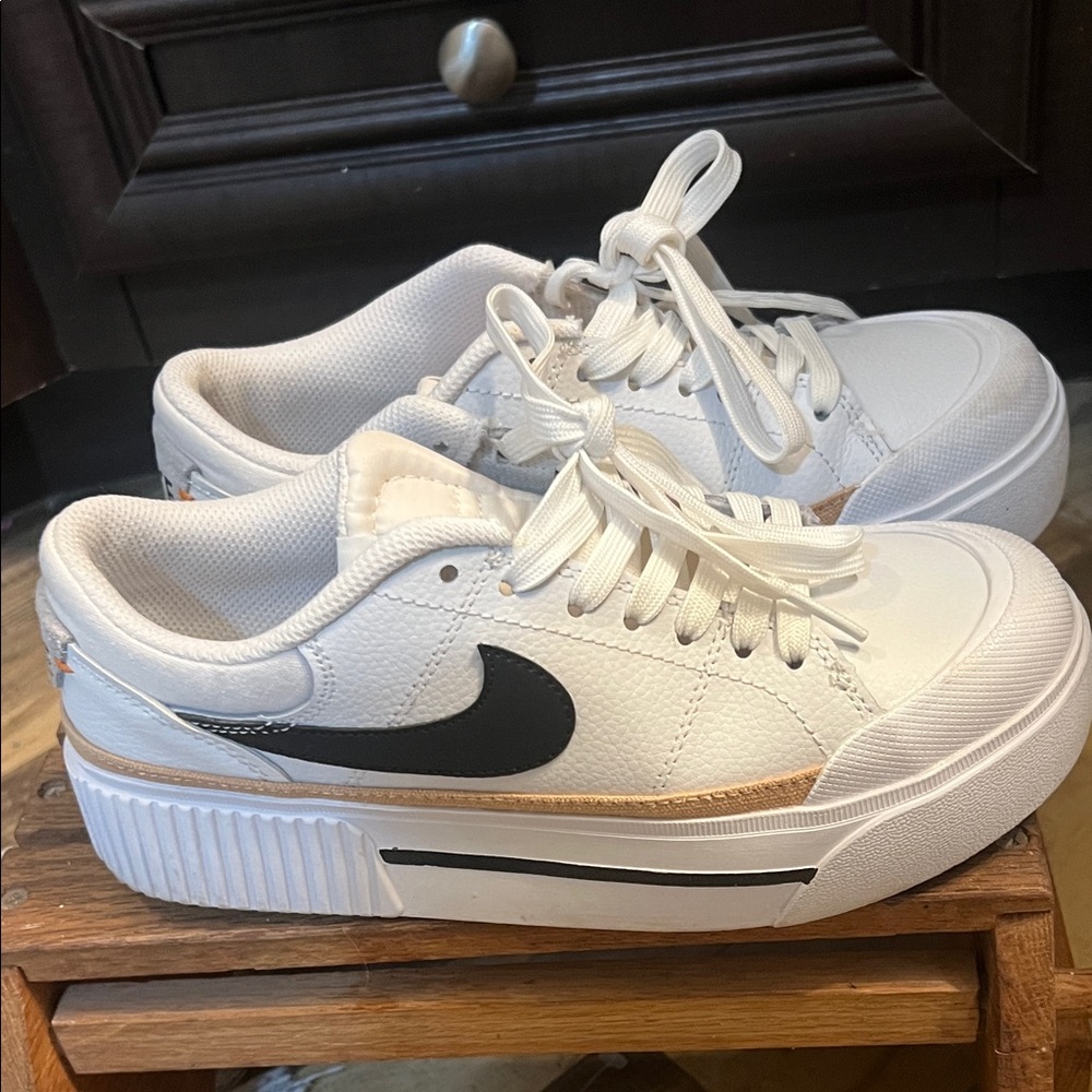 Nike White and Black Sneakers with Tan Accents